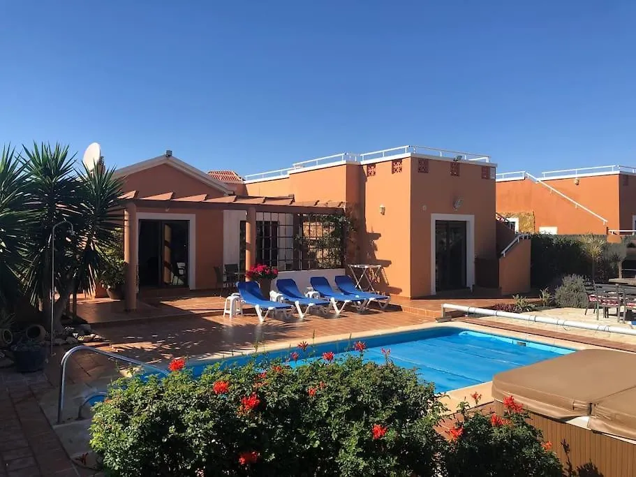 Casa Piedra, Luxury Family Front Line Golf, Hot Tub,Pool Table, 8 Pers, Caleta De Fuste elérhetőségei