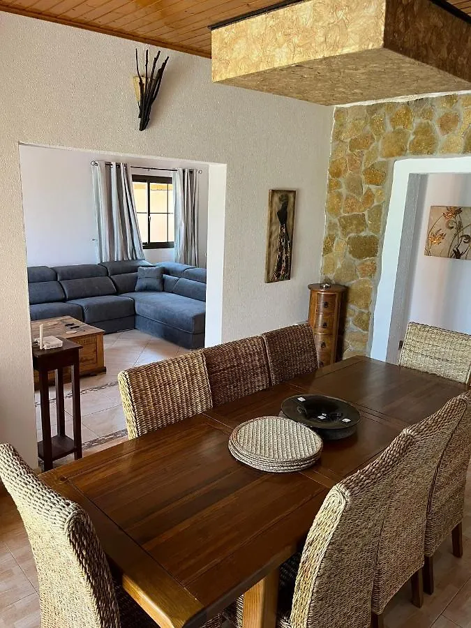 Casa Piedra, Luxury Family Front Line Golf, Hot Tub,Pool Table, 8 Pers, Caleta De Fuste Villa