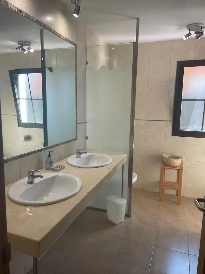 Casa Piedra, Luxury Family Front Line Golf, Hot Tub,Pool Table, 8 Pers, Caleta De Fuste Villa 0*,